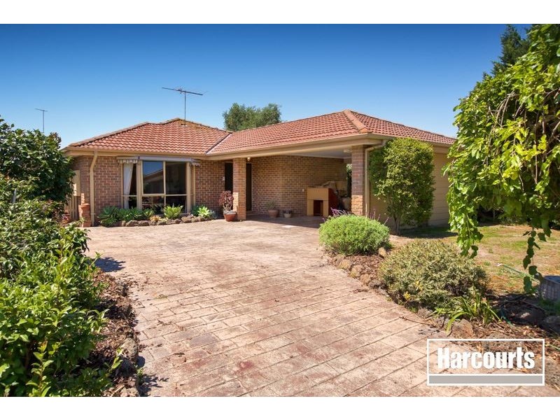 2 Mason Way, Berwick VIC 3806