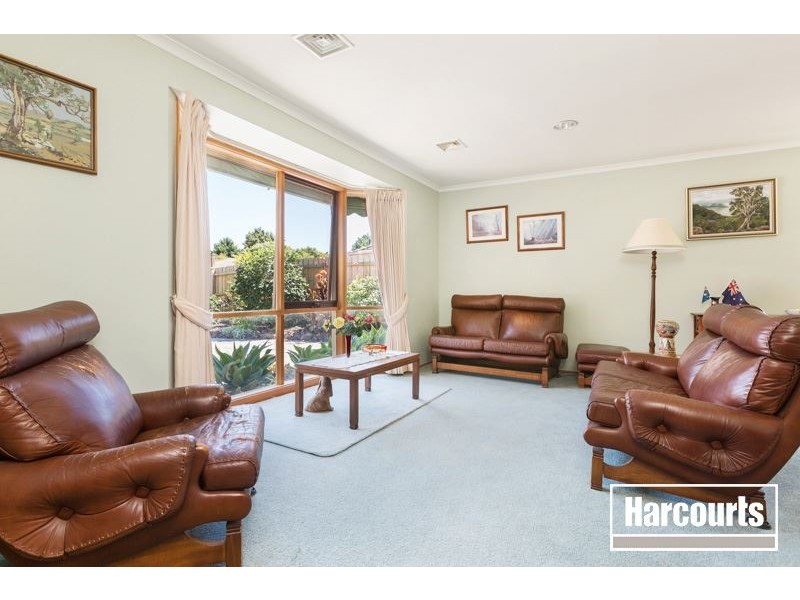 2 Mason Way, Berwick VIC 3806