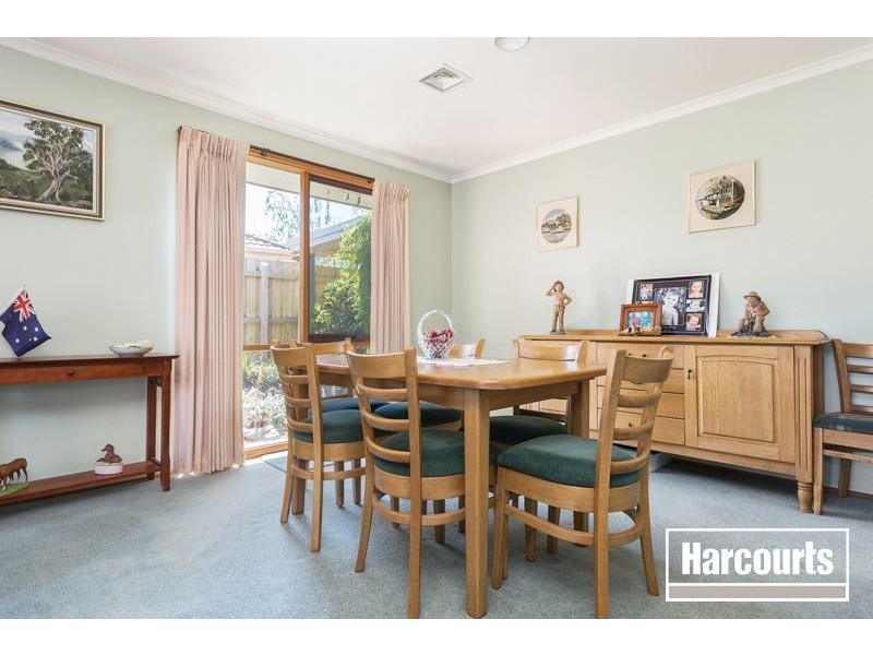 2 Mason Way, Berwick VIC 3806