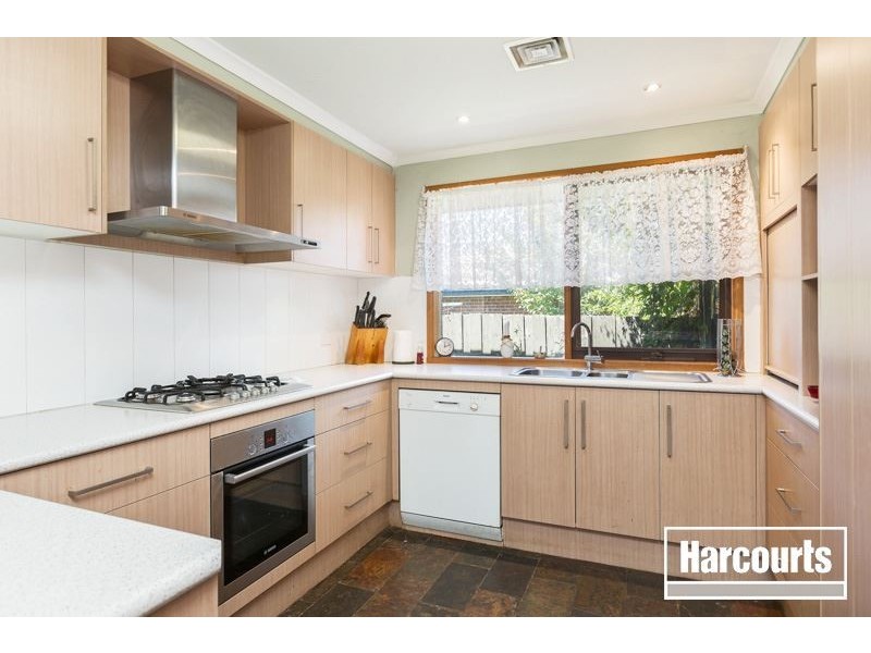 2 Mason Way, Berwick VIC 3806