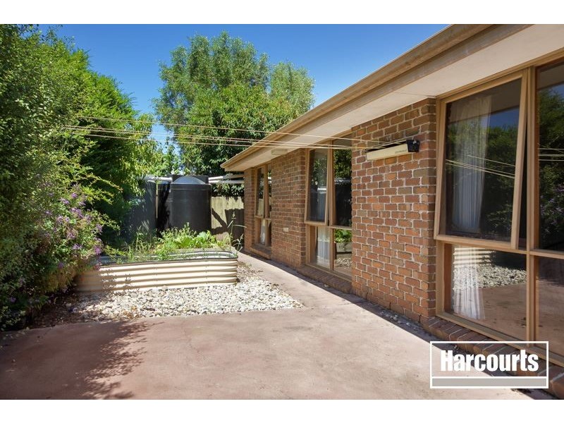 2 Mason Way, Berwick VIC 3806
