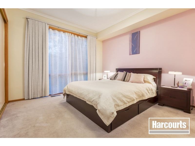 52 Avebury Drive, Berwick VIC 3806