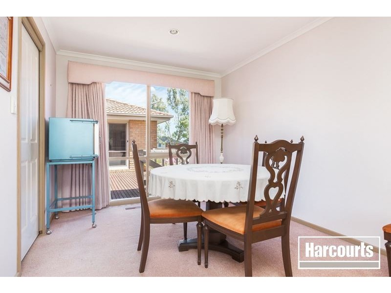 19 Edrington Park Drive, Berwick VIC 3806