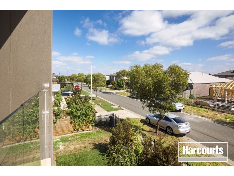 57 Wild Scotchman Way, Cranbourne East VIC 3977
