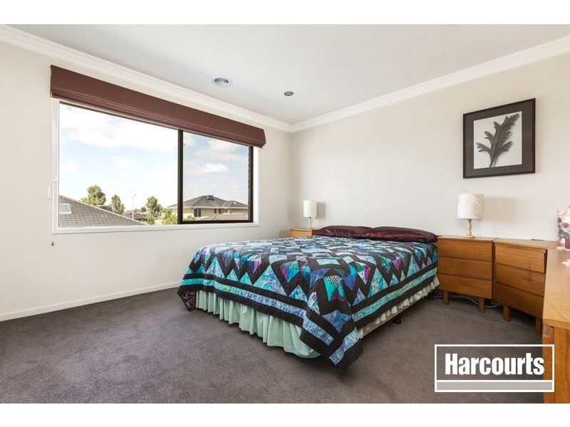 57 Wild Scotchman Way, Cranbourne East VIC 3977
