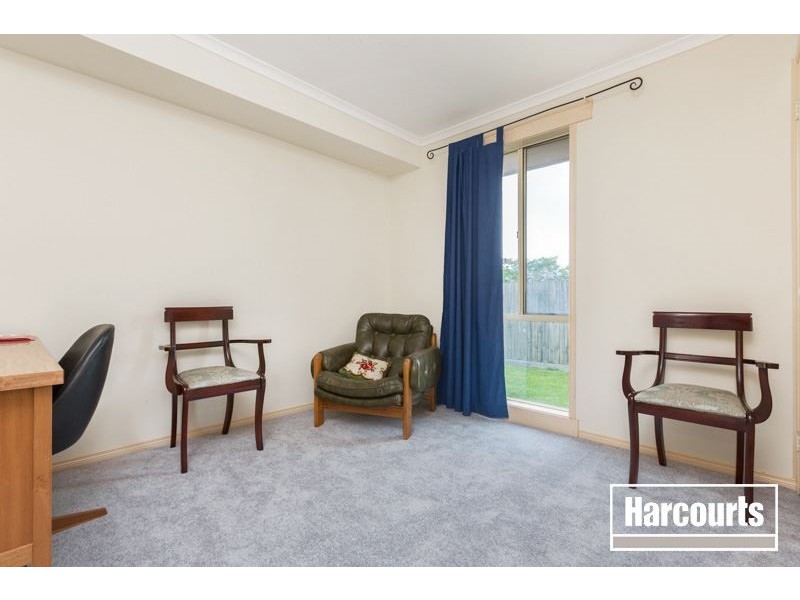 2 Kalastaire Grove, Berwick VIC 3806