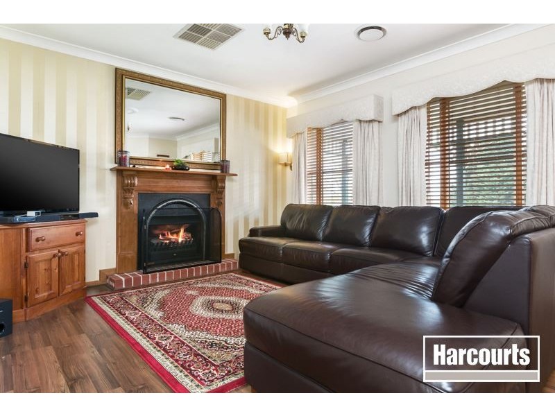 13 Eastern Park Square, Narre Warren South VIC 3805