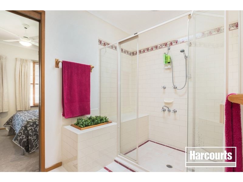 13 Eastern Park Square, Narre Warren South VIC 3805