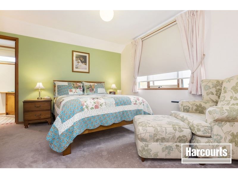 13 Eastern Park Square, Narre Warren South VIC 3805