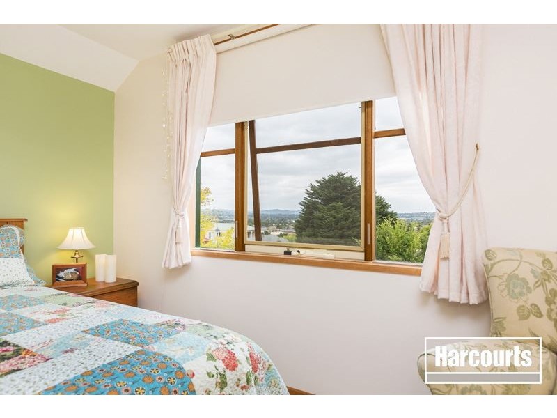 13 Eastern Park Square, Narre Warren South VIC 3805