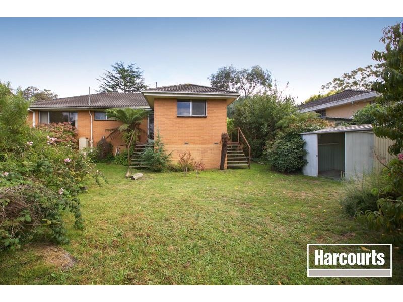 22 Lyall Road, Berwick VIC 3806