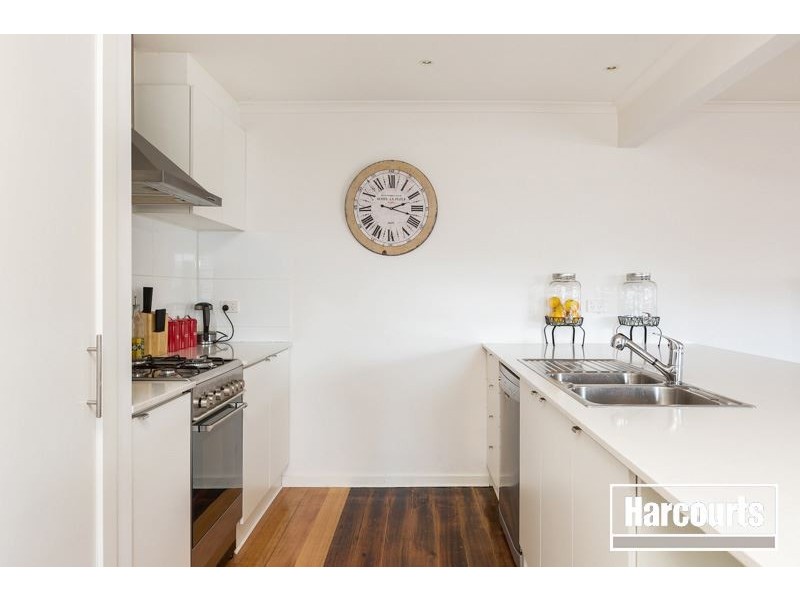 6 Adam Avenue, Hallam VIC 3803