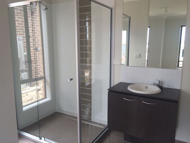 24 Haflinger Avenue, Clyde North VIC 3978