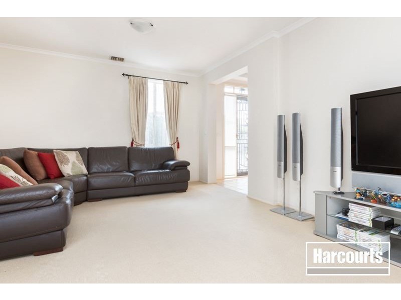 7 Saintly Grove, Berwick VIC 3806