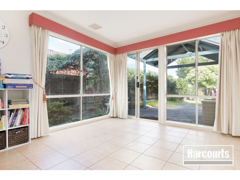 7 Saintly Grove, Berwick VIC 3806