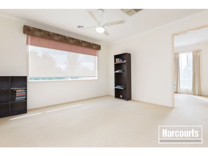 7 Saintly Grove, Berwick VIC 3806