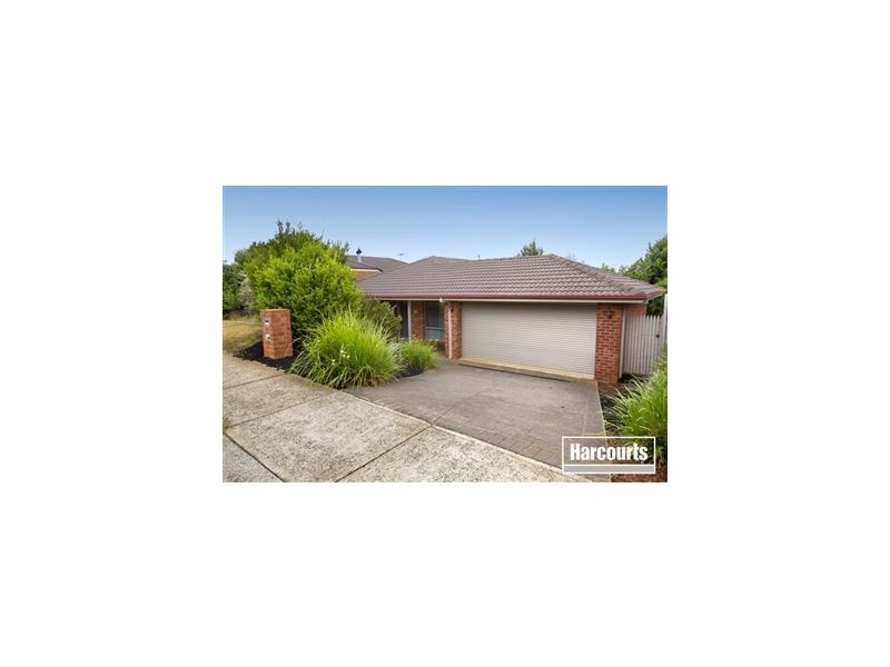 5 Cunneen Crescent, Berwick VIC 3806