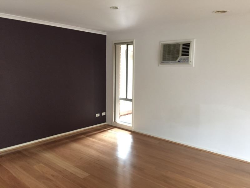 5 Cunneen Crescent, Berwick VIC 3806