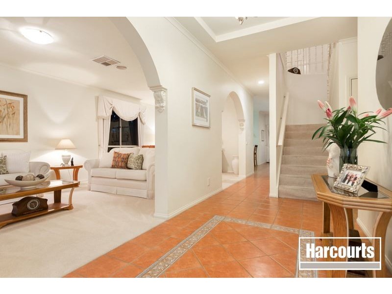 28 John Fisher Drive, Berwick VIC 3806