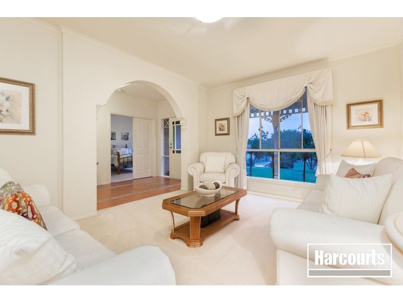 28 John Fisher Drive, Berwick VIC 3806