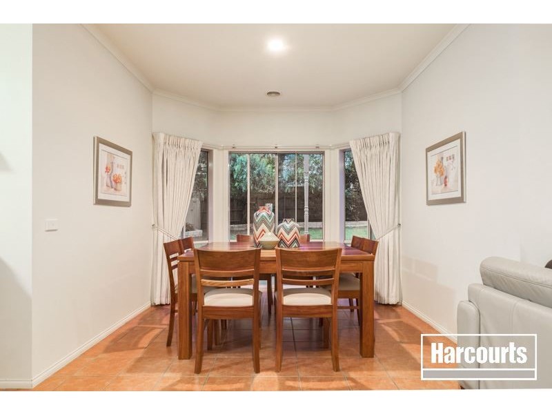 28 John Fisher Drive, Berwick VIC 3806