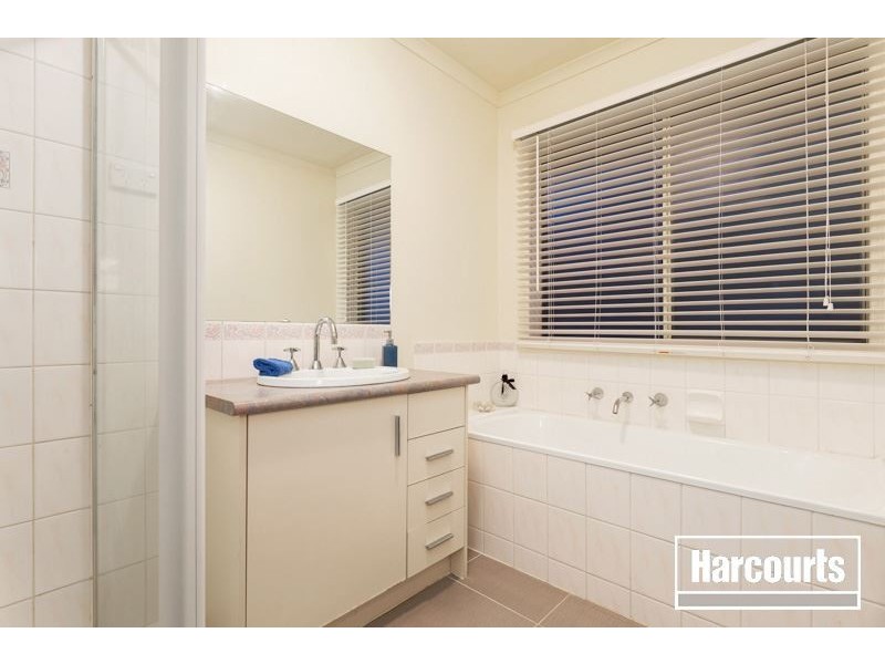 28 John Fisher Drive, Berwick VIC 3806