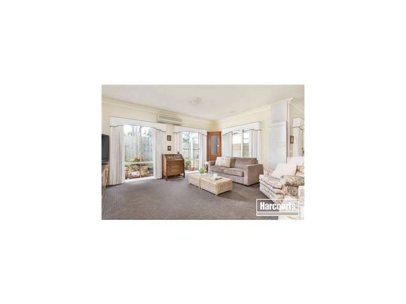 4/58 Peel Street, Berwick VIC 3806