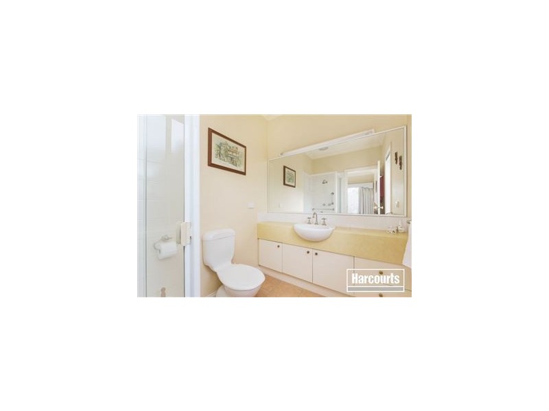 4/58 Peel Street, Berwick VIC 3806