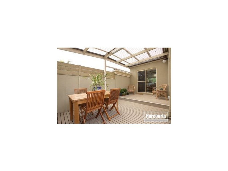 4/58 Peel Street, Berwick VIC 3806