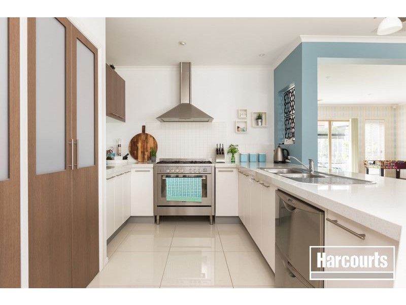 33 Bryn Mawr Boulevard, Berwick VIC 3806