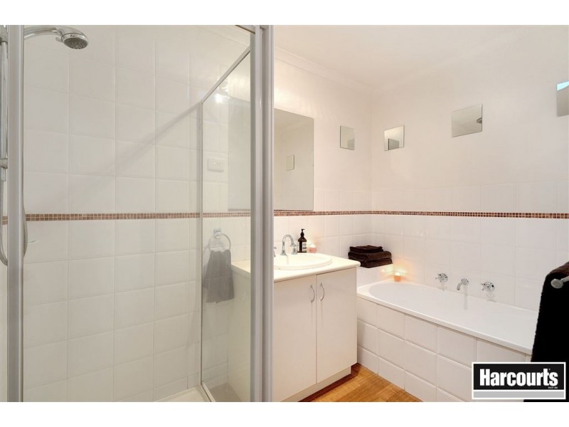 13 Euroa Avenue, Berwick VIC 3806