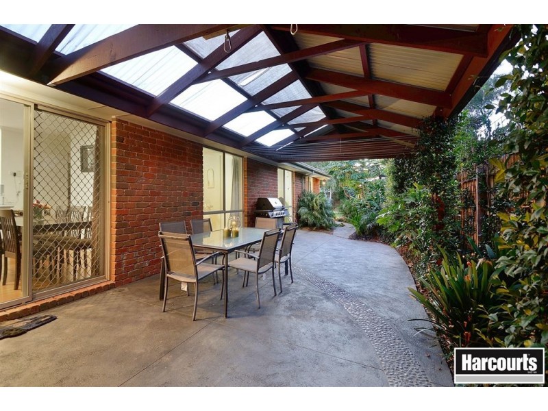 13 Euroa Avenue, Berwick VIC 3806