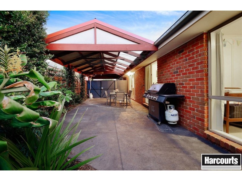 13 Euroa Avenue, Berwick VIC 3806
