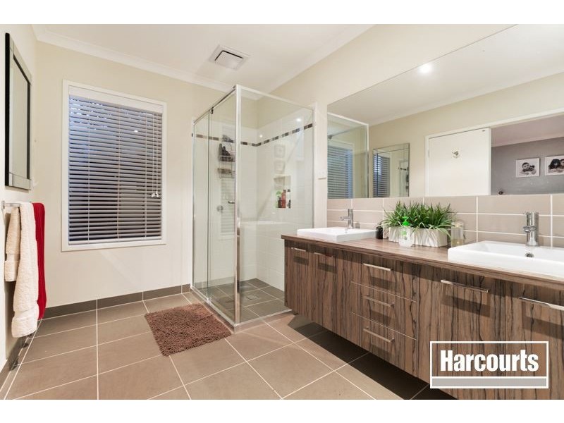 29 Bernly Blvd, Berwick VIC 3806