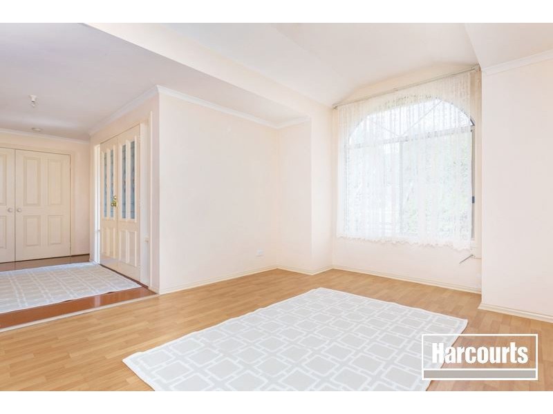 24 Telford Drive, Berwick VIC 3806