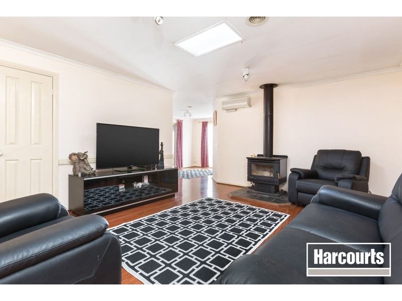 24 Telford Drive, Berwick VIC 3806