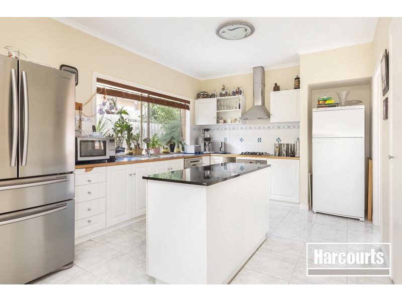 28 Highfielde Avenue, Berwick VIC 3806