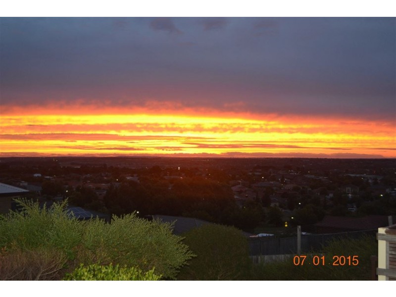 15 Constitution Rise, Berwick VIC 3806