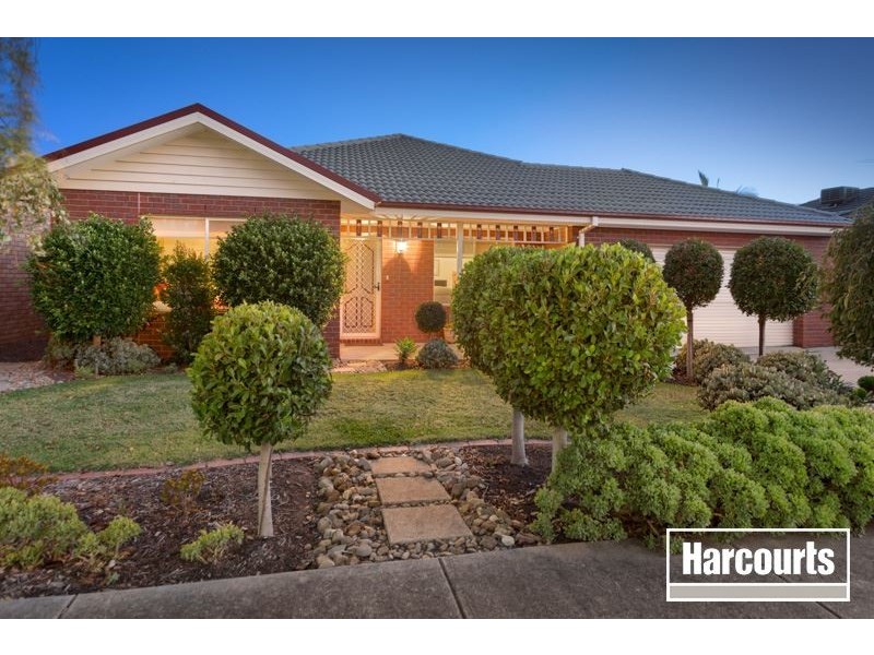 5 Angelique Street, Berwick VIC 3806