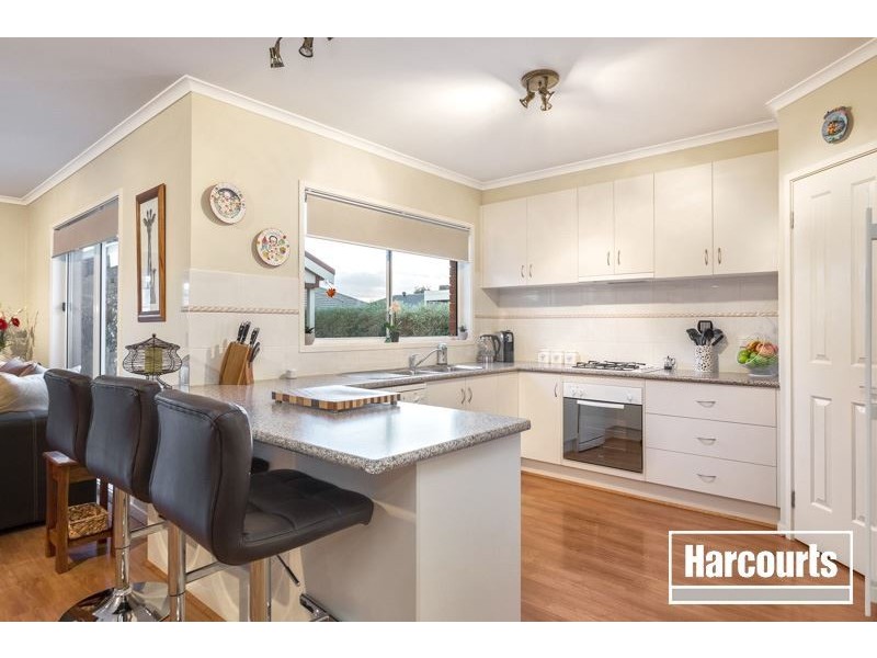 5 Angelique Street, Berwick VIC 3806