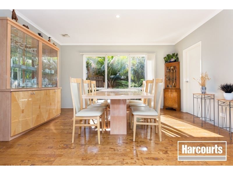 18 Jerilderie Drive, Berwick VIC 3806