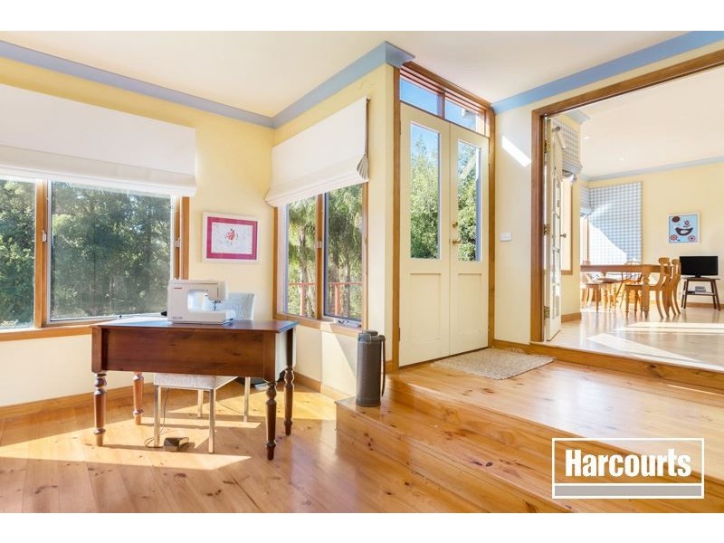 6 Halford Street, Beaconsfield Upper VIC 3808