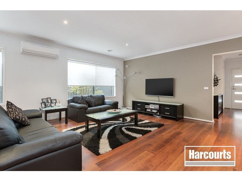 4 Lawrence Close, Pakenham VIC 3810