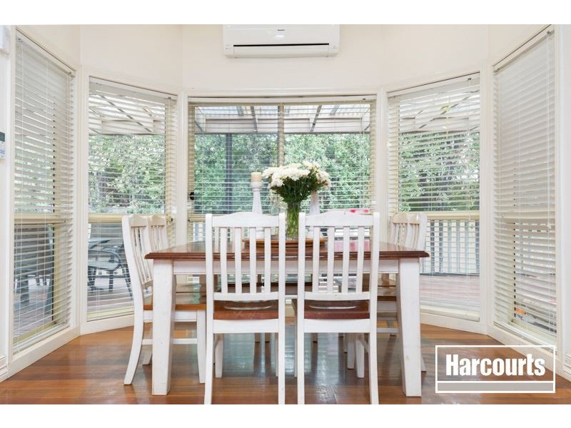 8 Hilltop Close, Narre Warren South VIC 3805