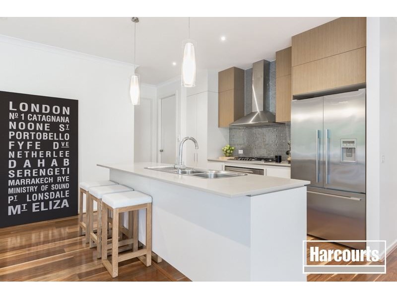 17 Kooyong Close, Officer VIC 3809