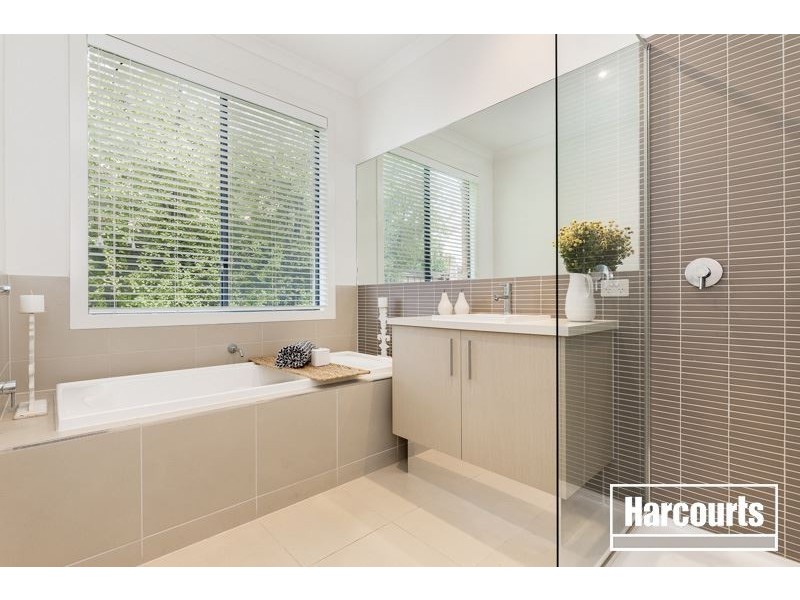 17 Kooyong Close, Officer VIC 3809