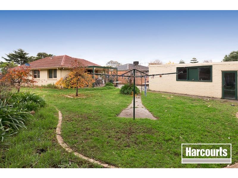 22 Edinborough Street, Hallam VIC 3803