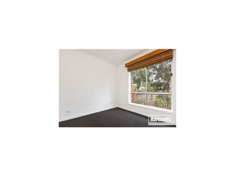 6 Sunnyside Drive, Berwick VIC 3806