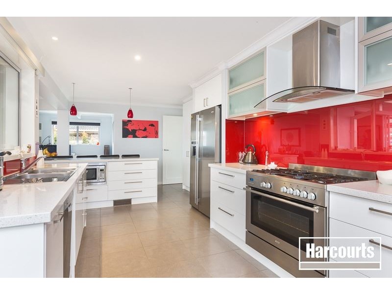 8 Allan Street, Berwick VIC 3806