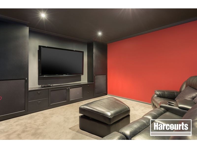 8 Allan Street, Berwick VIC 3806